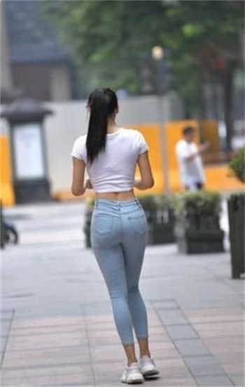 阿姨来我家让我给她修电脑