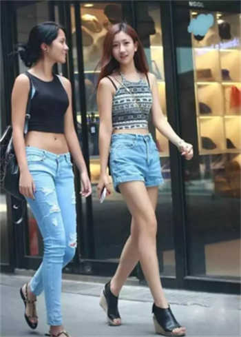 快手小奶球雅的微信