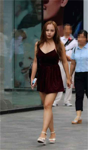 兔子先生凌波丽父
