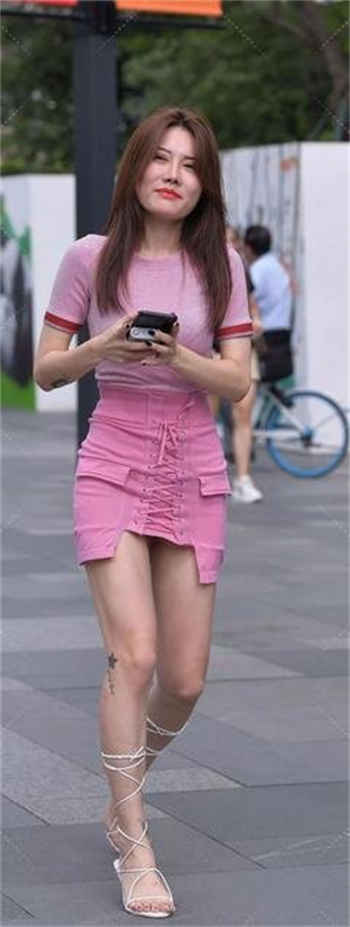 吴双柳心纯 笑影