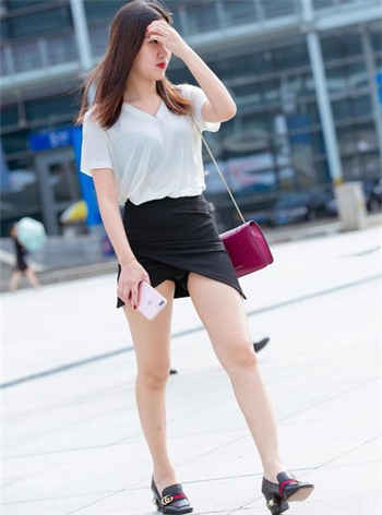 极品家人偏心女主年代文