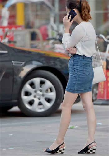战栗的龙卷本子无翼鸟