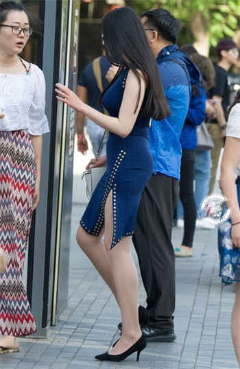 帝少收养小孤女
