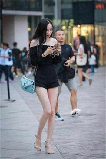 1hhhh域名升级访问中