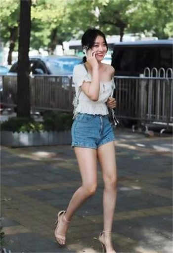 兄弟们给个能看的
