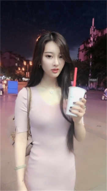 皇帝爬墙冷宫哄奶娃