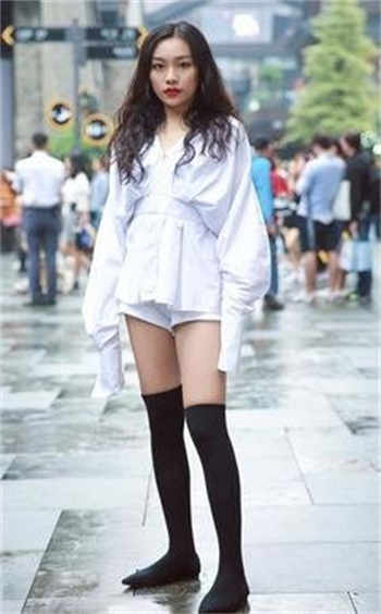 女主角穿越爱情公寓