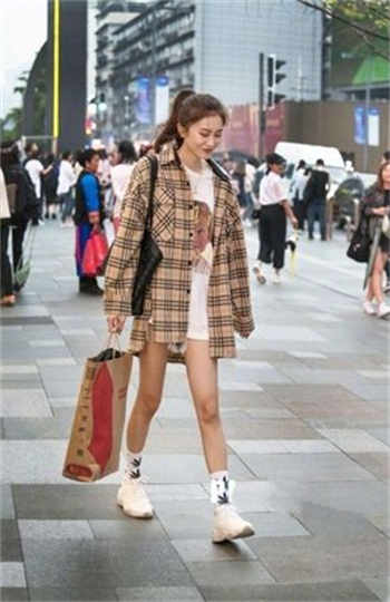 沈阳钢管舞钢丝儿