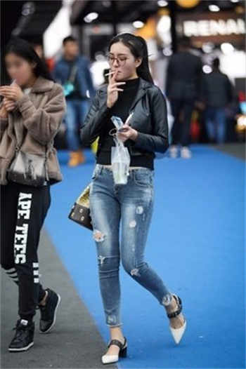 sw-407第一个女人是谁