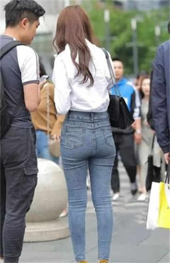 第一次打扑克疼吗