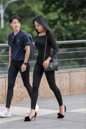 每天晚上都要含着我的奶