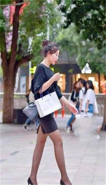 猛女战三男三洞全开
