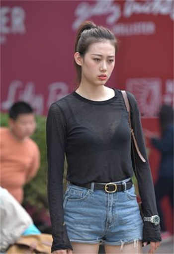 逃跑新娘撞入怀