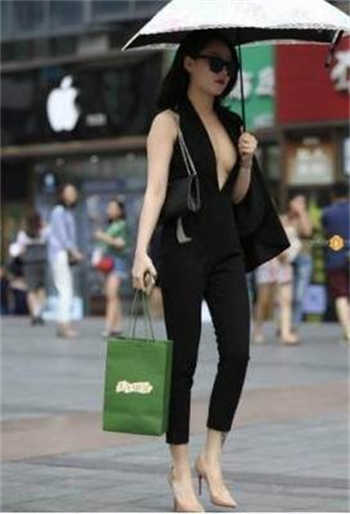 还是想要爱你的冲动